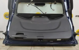 Крышка багажника для Ford Kuga 2019 года на фотографиях