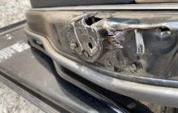 Дверь передняя правая для Land Rover Discovery 2008 года на фотографиях