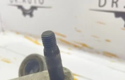 Трапеция стеклоочистителей для Mercedes-Benz S class 2015 года на фотографиях