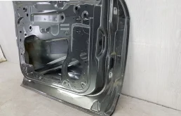 Дверь передняя левая для Ford Kuga 2019 года на фотографиях