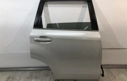Дверь задняя правая для Subaru Forester 2015 года на фотографиях