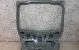 Крышка багажника для Skoda Octavia 2003 года на фотографиях