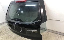 Крышка багажника для Subaru Forester 2017 года на фотографиях