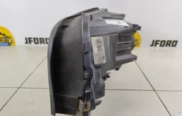 Фара ксенон левая для Volvo XC90 2003 года на фотографиях