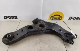 Рычаг передний левый нижний для Toyota RAV4 2014 года на фотографиях