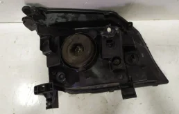 Фара ксенон левая для Nissan X-Trail 2002 года на фотографиях