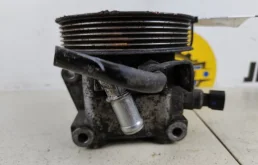 Насос ГУР для Ford Focus 2004 года на фотографиях