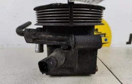 Насос ГУР для Ford Focus 2004 года на фотографиях