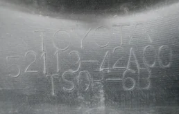 Бампер передний для Toyota RAV4 2014 года на фотографиях