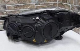 Фары для Mercedes-Benz S class 2005 года на фотографиях