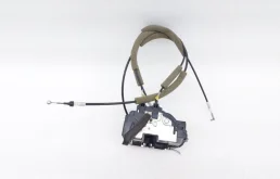 Замок передней левой двери для Nissan X-Trail 2018 года на фотографиях