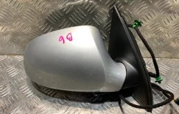 Стекла и зеркала для Volkswagen Passat 2006 года на фотографиях