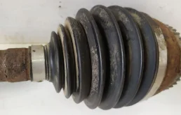 Привод передний левый для Nissan X-Trail 2005 года на фотографиях