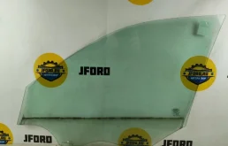 Уплотнитель передней правой двери для Volvo XC90 на фотографиях