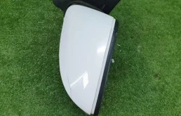 Зеркало боковое левое для Skoda Octavia 2018 года на фотографиях