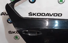 Дверь задняя правая для Skoda Octavia 2018 года на фотографиях