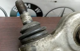 Рычаг передний левый верхний для BMW 5er на фотографиях