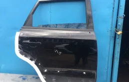 Дверь передняя правая для Hyundai Tucson 2008 года на фотографиях