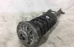 Амортизатор передний левый для BMW 5er 2012 года на фотографиях