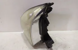 Фара ксенон левая для Nissan X-Trail 2002 года на фотографиях