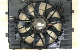 Вентилятор радиатора охлаждения ДВС для Porsche Cayenne 2014 года на фотографиях