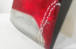 Фонарь внутренний правый для Toyota Land Cruiser 2014 года на фотографиях