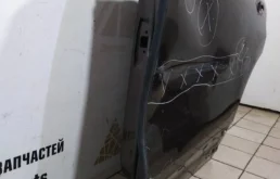 Дверь задняя левая для Volkswagen Touareg 2017 года на фотографиях