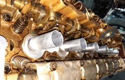 Двигатель без навесного для BMW 5er 2006 года на фотографиях