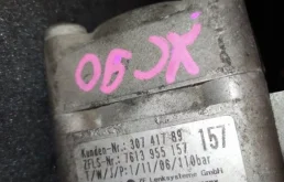 Насос ГУР для Volvo XC90 2003 года на фотографиях