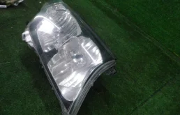 Фары для Toyota Land Cruiser 2011 года на фотографиях