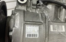 Компрессор кондиционера для Audi A6 2011 года на фотографиях