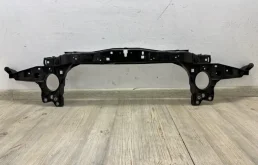 Панель радиатора (телевизор) для Porsche Cayenne 2016 года на фотографиях