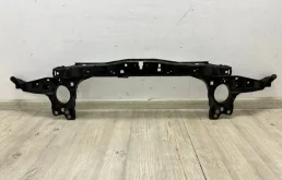 Панель радиатора (телевизор) для Porsche Cayenne 2016 года на фотографиях