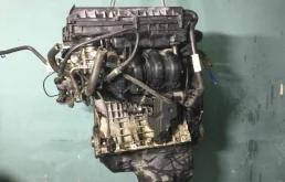 Двигатель без навесного для Volkswagen Caddy 2000 года на фотографиях