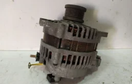 Генератор для Nissan X-Trail 2002 года на фотографиях