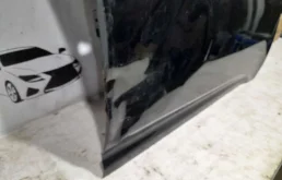 Дверь передняя правая для Toyota Avensis 2018 года на фотографиях