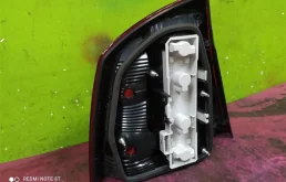 Фонарь правый для Skoda Octavia 2008 года на фотографиях