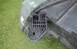 Фара правая для BMW X3 2015 года на фотографиях