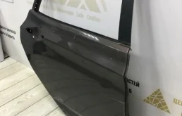 Дверь задняя правая для Hyundai Solaris 2011 года на фотографиях