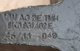 Стекло двери заднее правое для Volkswagen Touareg 2015 года на фотографиях