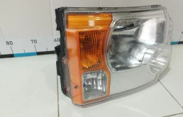 Фара правая для Land Rover Discovery 2009 года на фотографиях