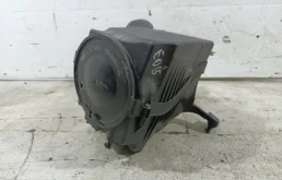 Корпус воздушного фильтра для Ford Focus 2019 года на фотографиях