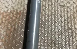 Карданный вал задний для Volkswagen Touareg 2004 года на фотографиях