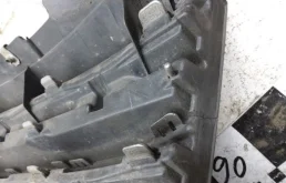 Решетка радиатора для Ford Explorer 2013 года на фотографиях