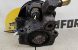 Насос ГУР для Ford Focus 2002 года на фотографиях