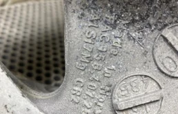 Кулак поворотный левый для Porsche Macan на фотографиях