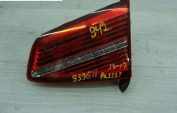 Фонарь внутренний правый для Volkswagen Passat 2019 года на фотографиях