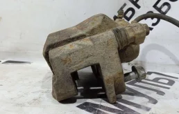 Суппорт передний левый для Lexus IS 2011 года на фотографиях