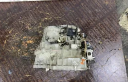 Привод передний левый для Toyota RAV4 2010 года на фотографиях