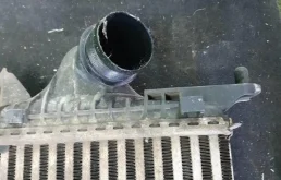 Интеркулер левый для Audi Q8 на фотографиях